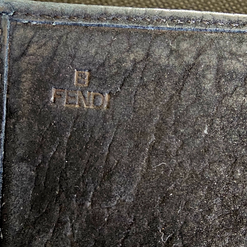 Fendi Black Leather Wallet with Gold Studs - Picture 5 of 11